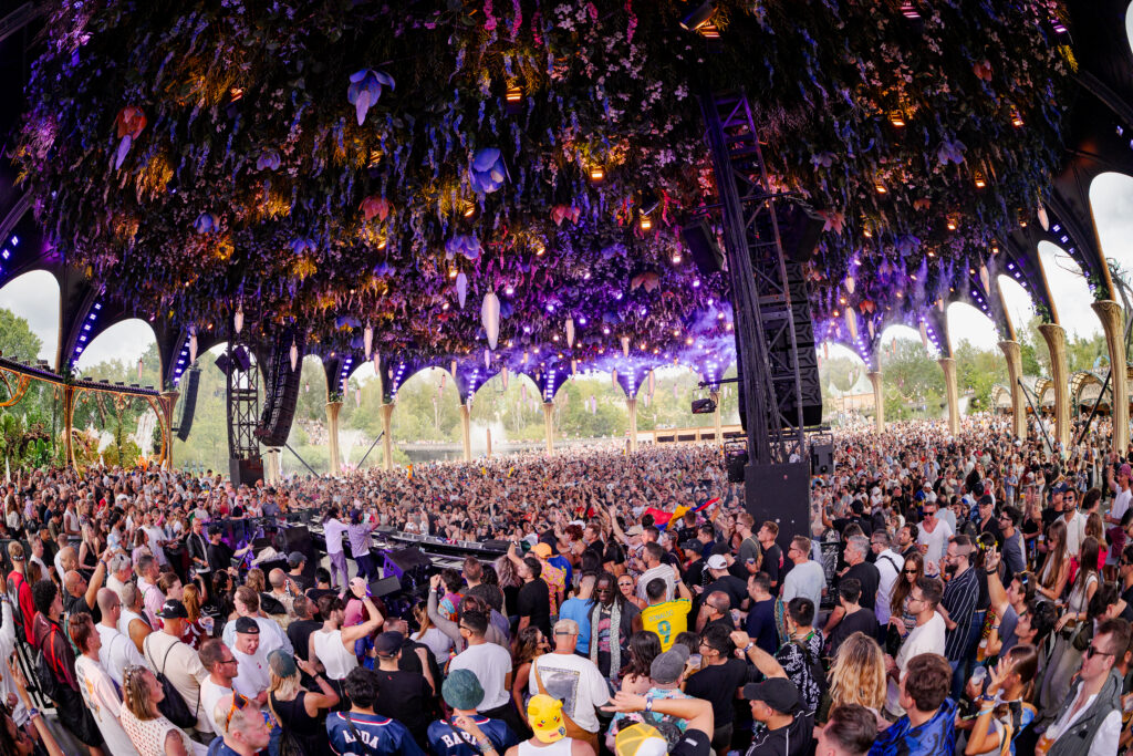 Event production and brand photography by Be Square